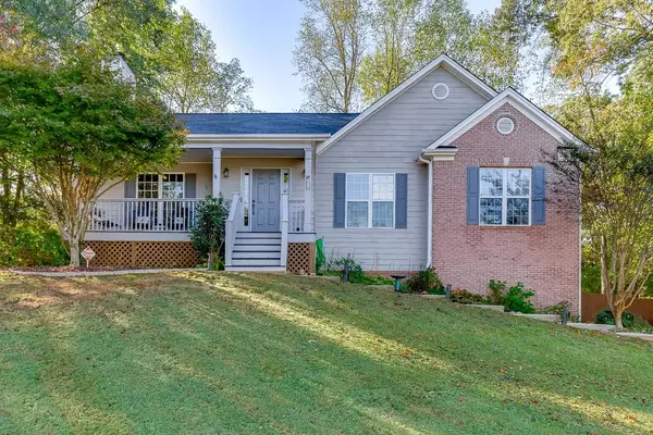 176 Village DR, Jefferson, GA 30549