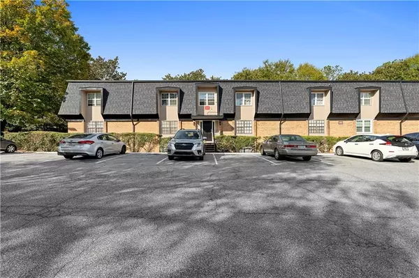 Atlanta, GA 30350,365 Winding River DR #E