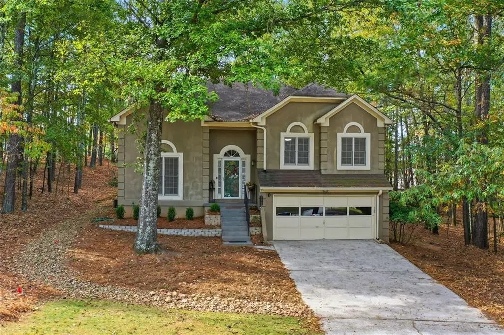 Roswell, GA 30076,945 Club Chase CT