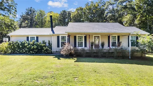 1104 Burkhalter RD SE, Silver Creek, GA 30173