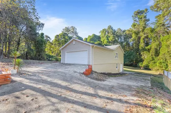 Lawrenceville, GA 30045,667 Alcovy forest DR