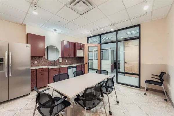 Suwanee, GA 30024,450 Old Peachtree RD NW #102