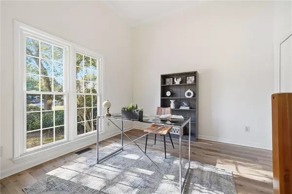 Alpharetta, GA 30009,161 Red Oak LN