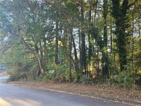 3205 Alcazar DR SW, Lilburn, GA 30047