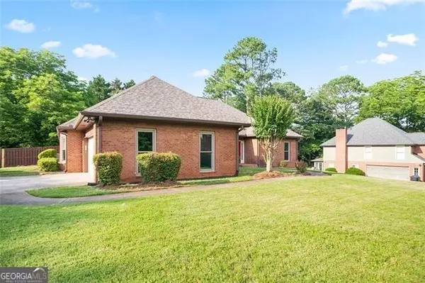 Roswell, GA 30076,300 Saddle Creek LN