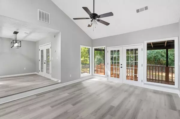 Fayetteville, GA 30214,210 Rosewood DR