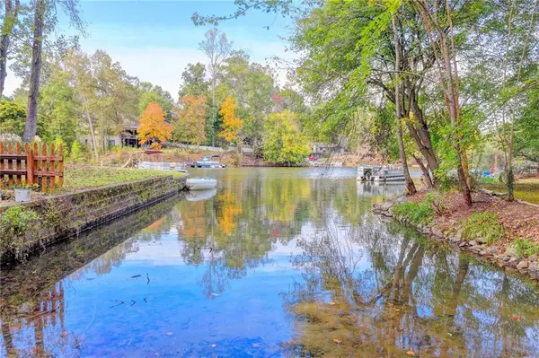 Atlanta, GA 30338,5004 Delverton CT