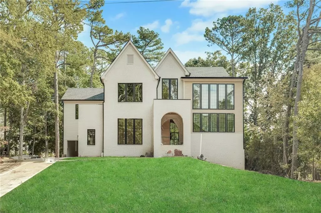 Atlanta, GA 30328,5845 Greenbrier RD