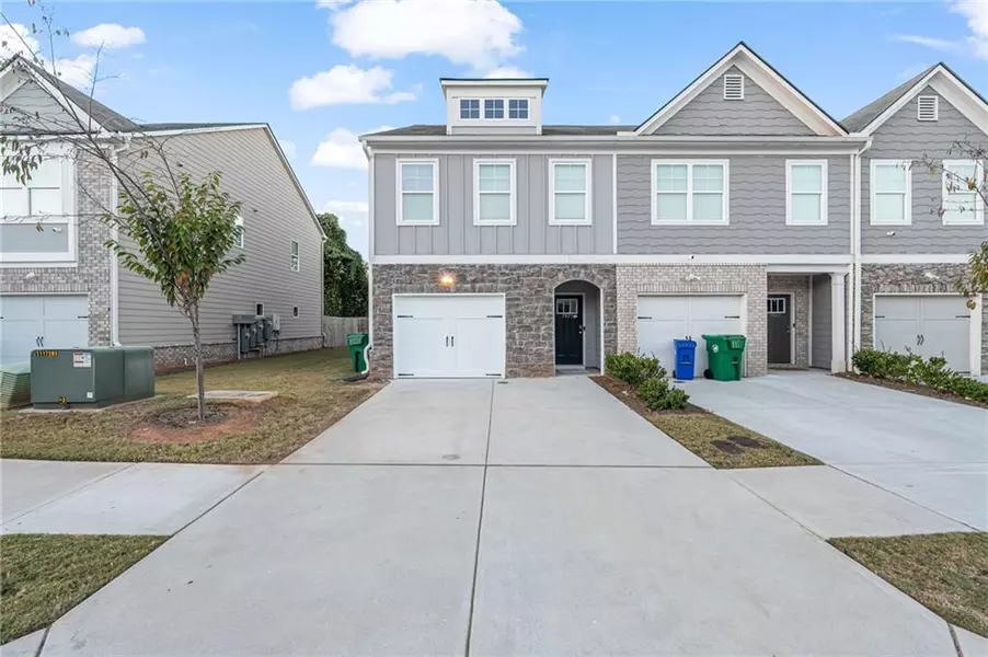 5820 Calle Vista DR, Lithonia, GA 30058