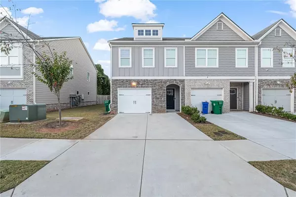 5820 Calle Vista DR, Lithonia, GA 30058