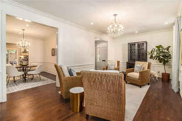 Atlanta, GA 30307,9 Kings WALK NE