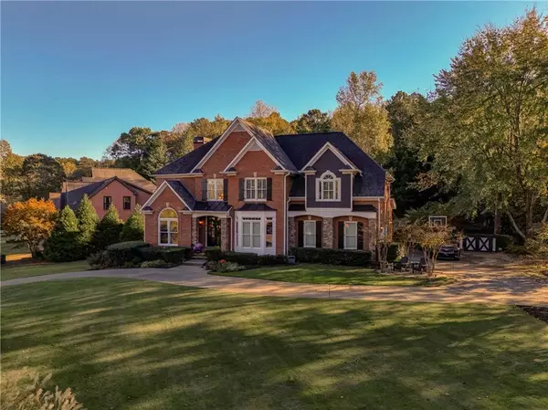 2027 Fairway Crossing DR, Woodstock, GA 30188