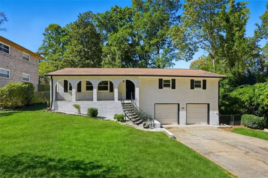 2419 Greenway DR, Decatur, GA 30035