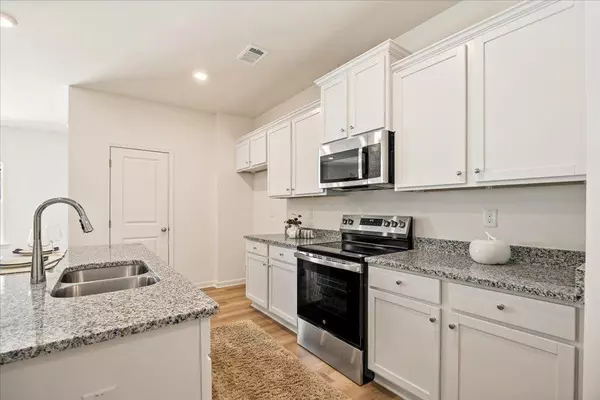 Conyers, GA 30013,2526 Riverside RD