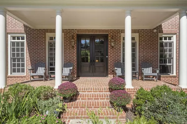 Atlanta, GA 30342,390 Ivy Knoll NE