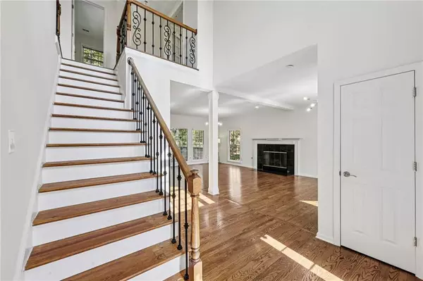 Suwanee, GA 30024,5055 Mallory CT