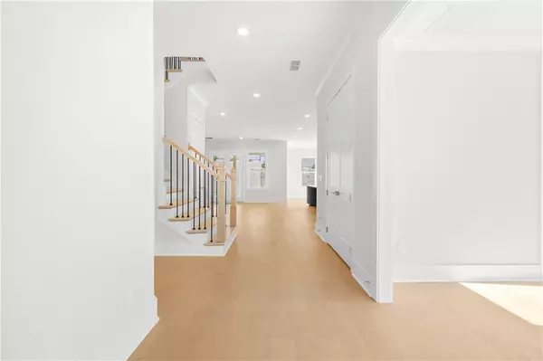 Alpharetta, GA 30005,910 Garden Reserve LN