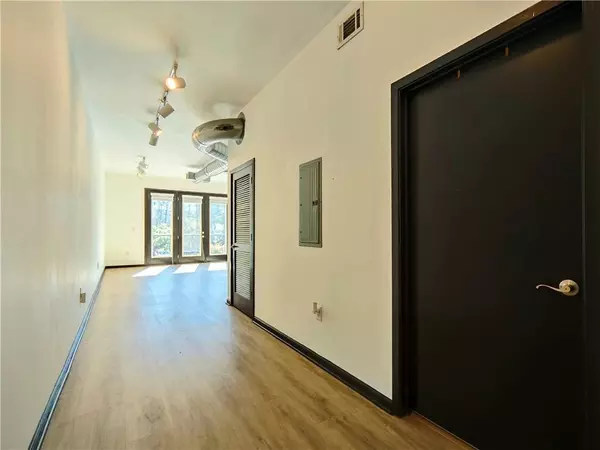 Chamblee, GA 30341,5300 Peachtree RD #2401