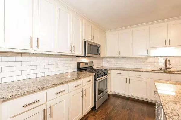 Atlanta, GA 30328,7127 Riverside DR