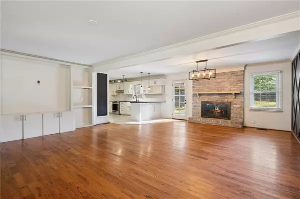 Mableton, GA 30106,5393 Janet LN