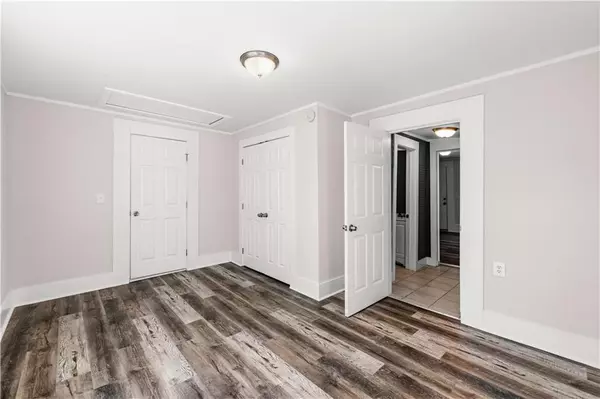 Social Circle, GA 30025,228 OAK DR