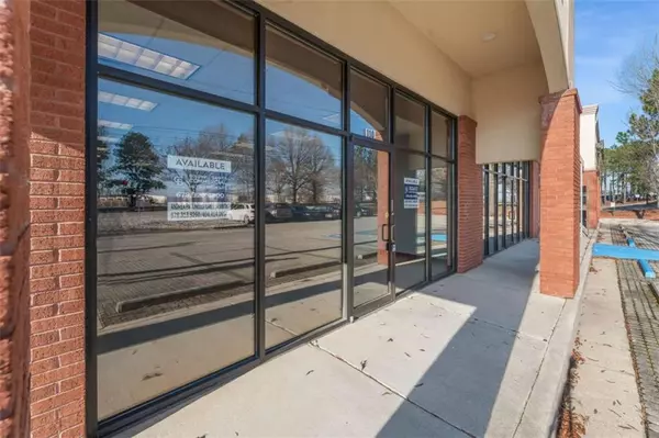 Kennesaw, GA 30144,2255 Old 41 HWY #120