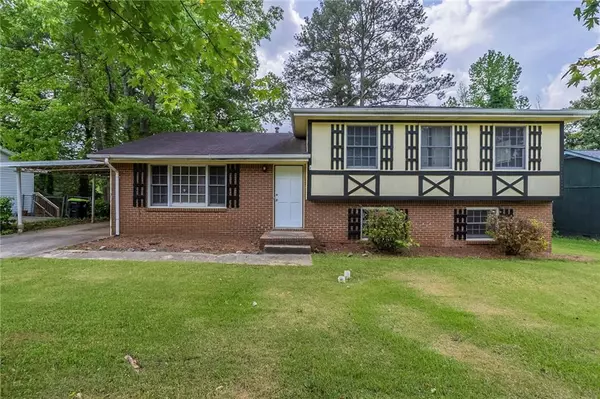 8431 Magnolia DR, Jonesboro, GA 30238