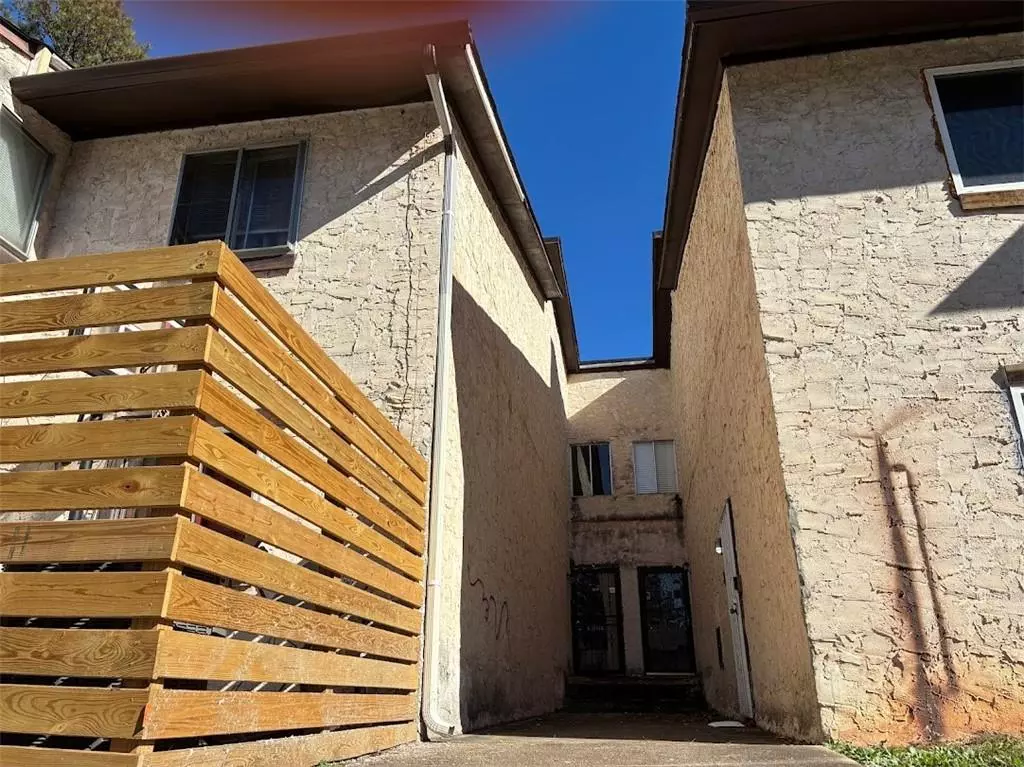 Decatur, GA 30032,3800 Kensingwood TRCE