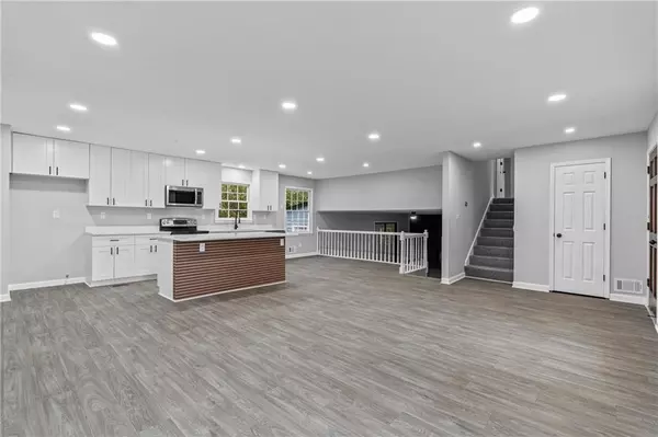 Lithonia, GA 30038,5211 Beechwood Forest DR