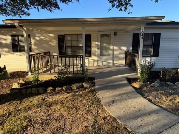 4044 Friendship RD, Buford, GA 30519