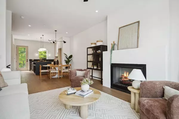 Atlanta, GA 30316,1570 Flat Shoals RD SE #4