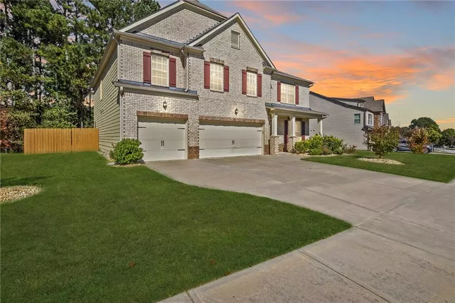 5670 Walnut Mill LN, Powder Springs, GA 30127