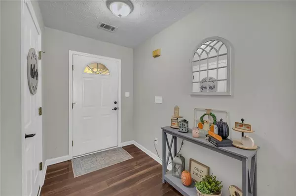 Loganville, GA 30052,652 Magnolia DR