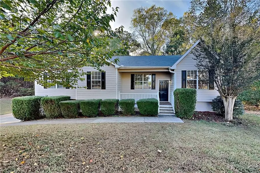 132 Hickory View LN, Acworth, GA 30101