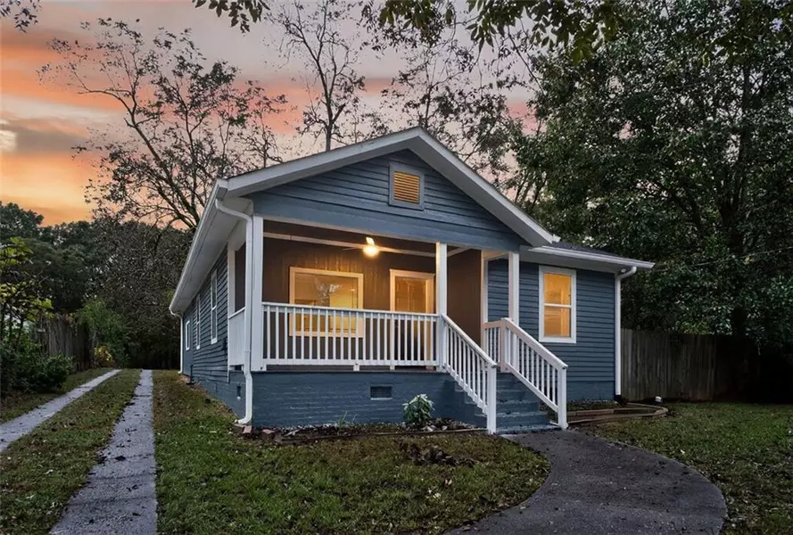 6453 SHADOW ROCK DR, Lithonia, GA 30058