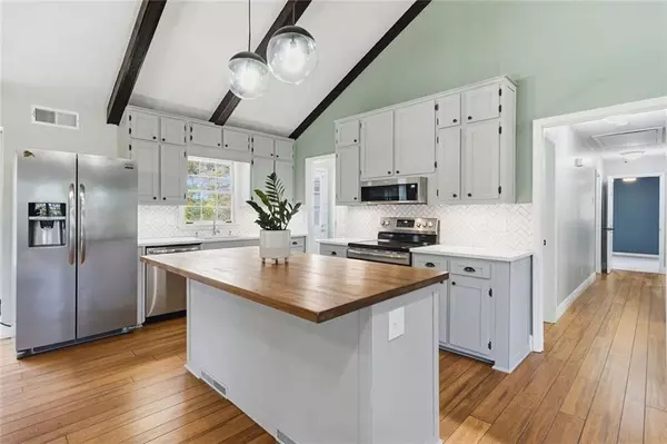 Ellenwood, GA 30294,5833 Little Mountain DR