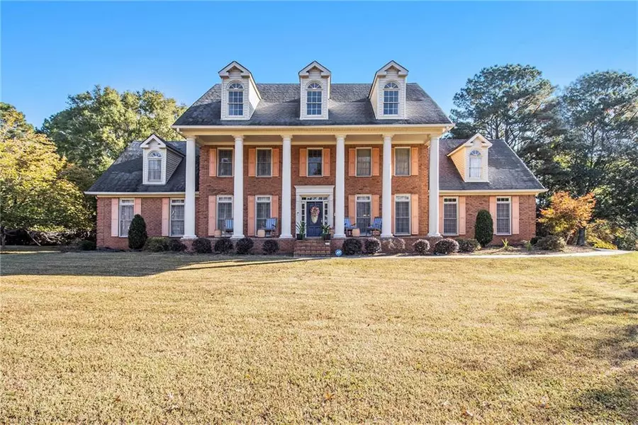 100 Raymond CT, Fayetteville, GA 30214