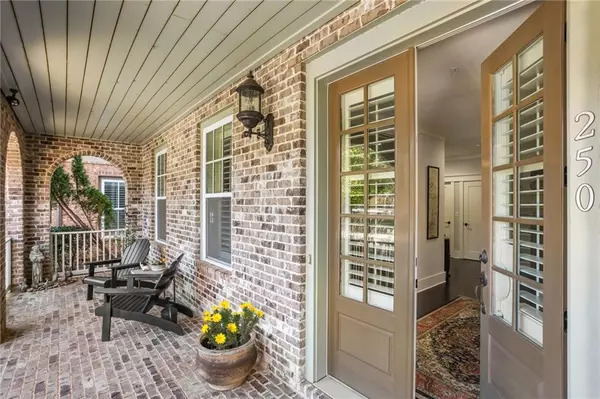 Marietta, GA 30060,250 Green ST SE