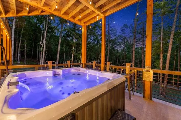 Blue Ridge, GA 30513,750 Laurel CIR