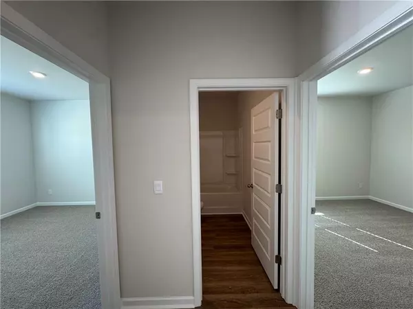 Hampton, GA 30228,147 Oakchase Park LN