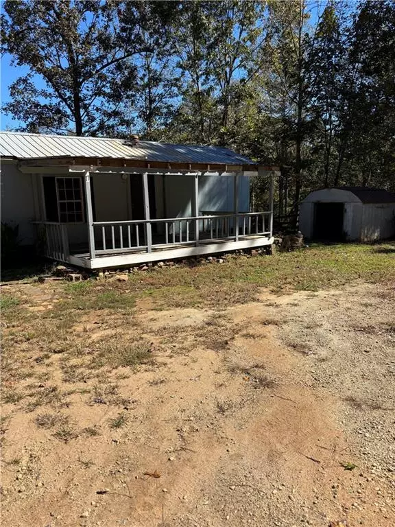 Lavonia, GA 30553,17 Lewis DR