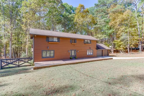 Buford, GA 30518,5984 Dolvin LN