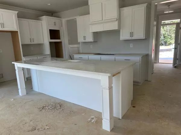 Flowery Branch, GA 30542,5579 Spring ST