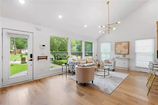 Decatur, GA 30032,2001 Swazey DR