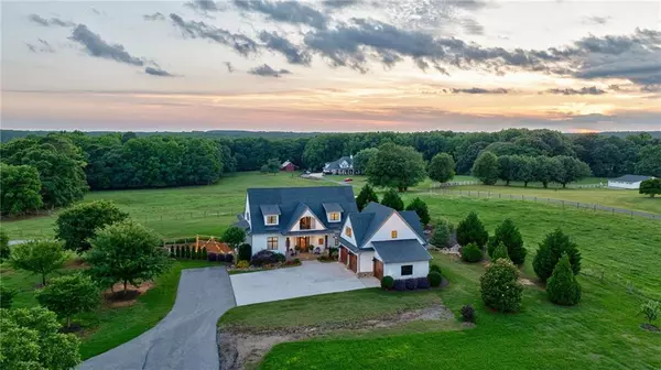 3315 Chandler RD, Good Hope, GA 30641