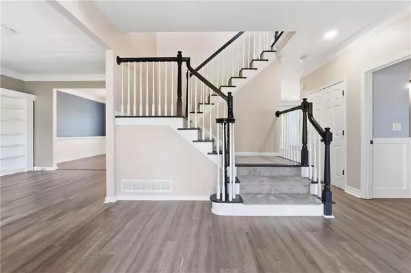 Roswell, GA 30075,6010 Claiborne CV