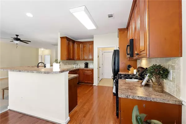 Cumming, GA 30040,555 Sawnee Corners DR