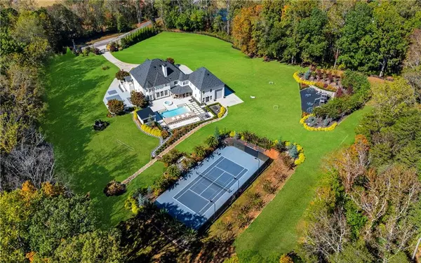 7160 Bennett RD, Cumming, GA 30041