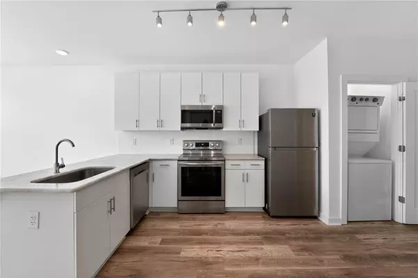 Atlanta, GA 30308,525 Parkway DR #APT 218