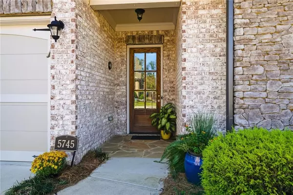 Suwanee, GA 30024,5745 Overlook Station DR